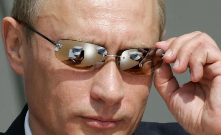 Vénus en Maison 1 opposée à Jupiter sur thème de Vladimir Poutine